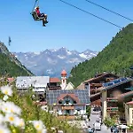 & Alpinhotel Post Hotel