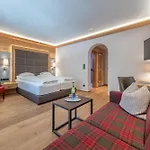 & Alpinhotel Post Hotel 4*