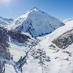 & Alpinhotel Post Hotel 4*