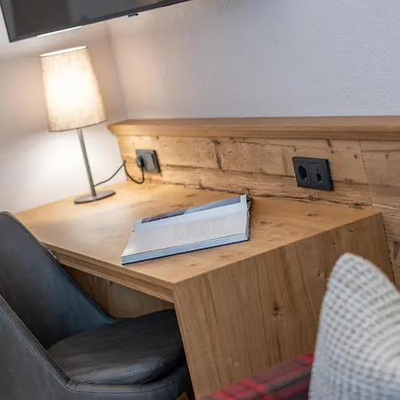 Natur-&alpinhotel Post Hotel 4*