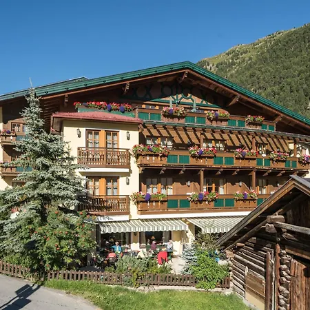 Natur-&alpinhotel Post 4*