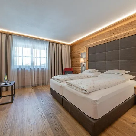 Natur-&alpinhotel Post Hotel 4*