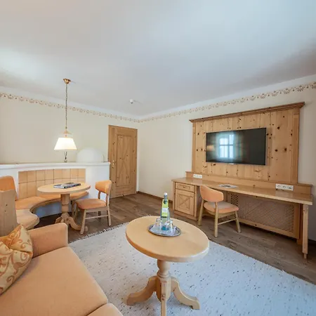 & Alpinhotel Post 4*